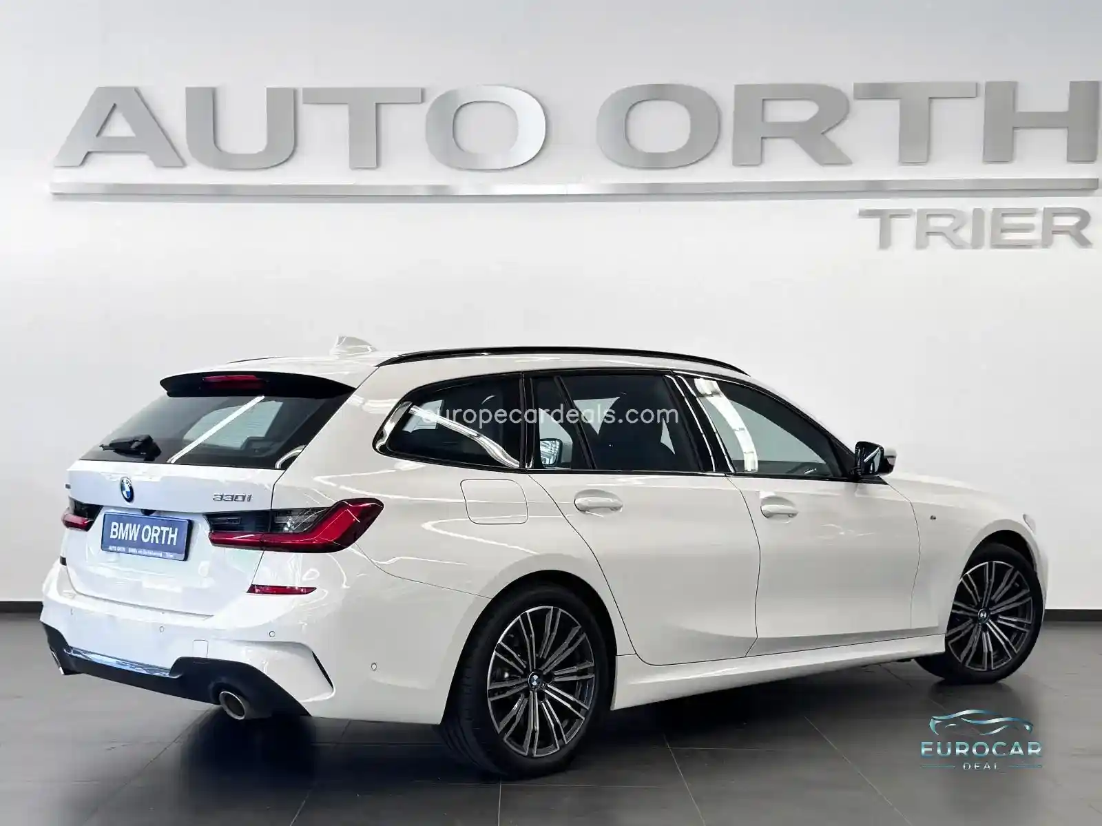 BMW 330