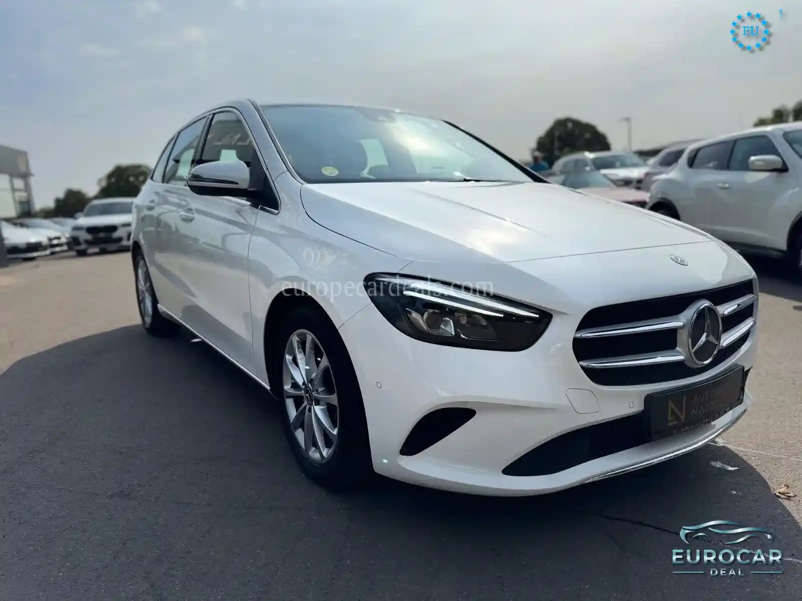 Mercedes-Benz B 180