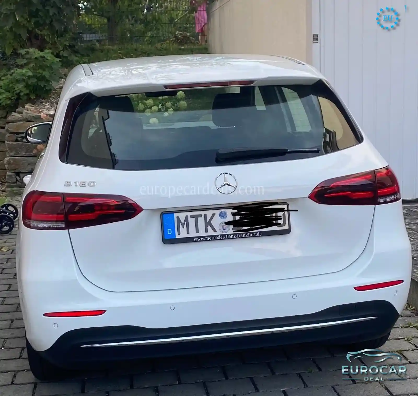 Mercedes-Benz B 180