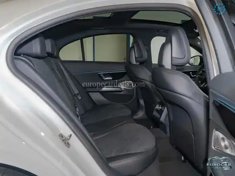 Mercedes-Benz E 200