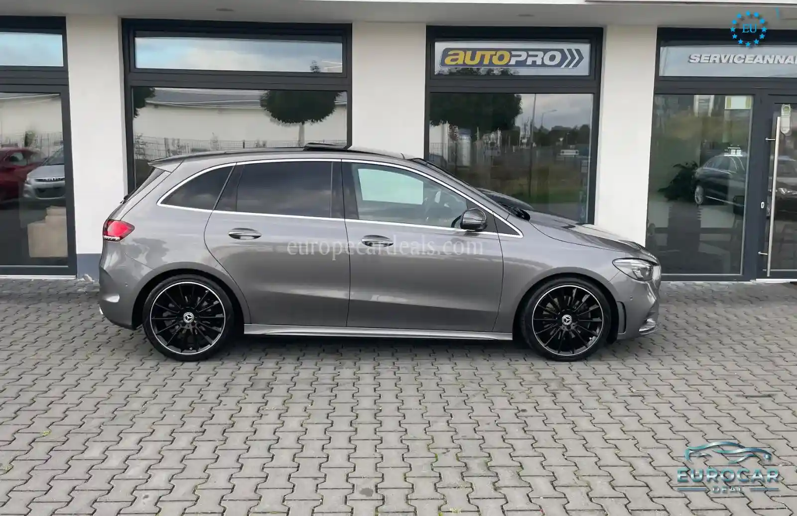 Mercedes-Benz B 220