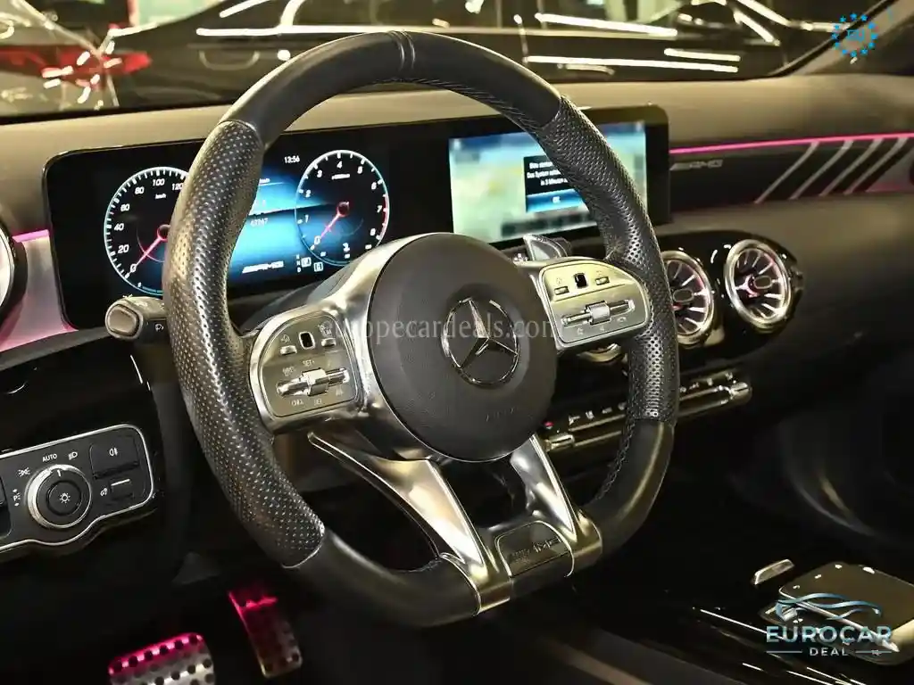 Mercedes-Benz A 35 AMG