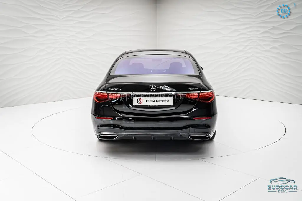 Mercedes-Benz S 400