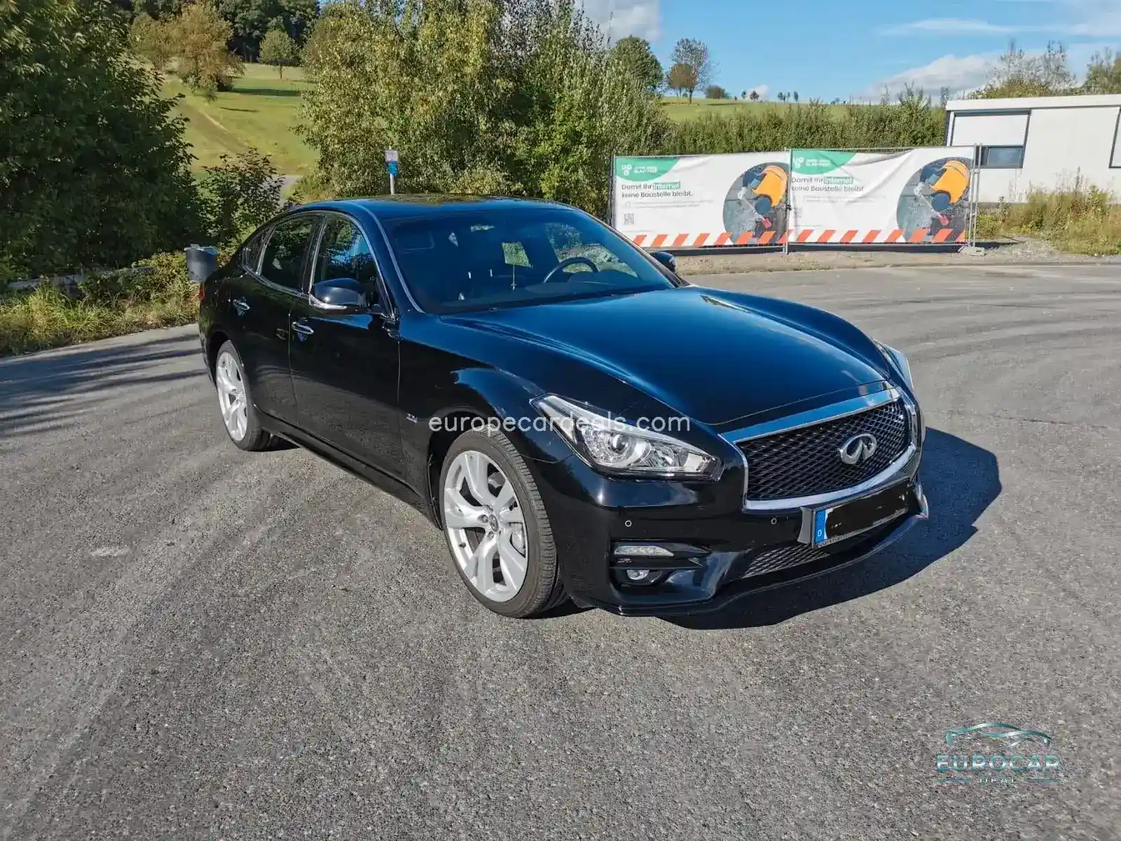 Infiniti Q70