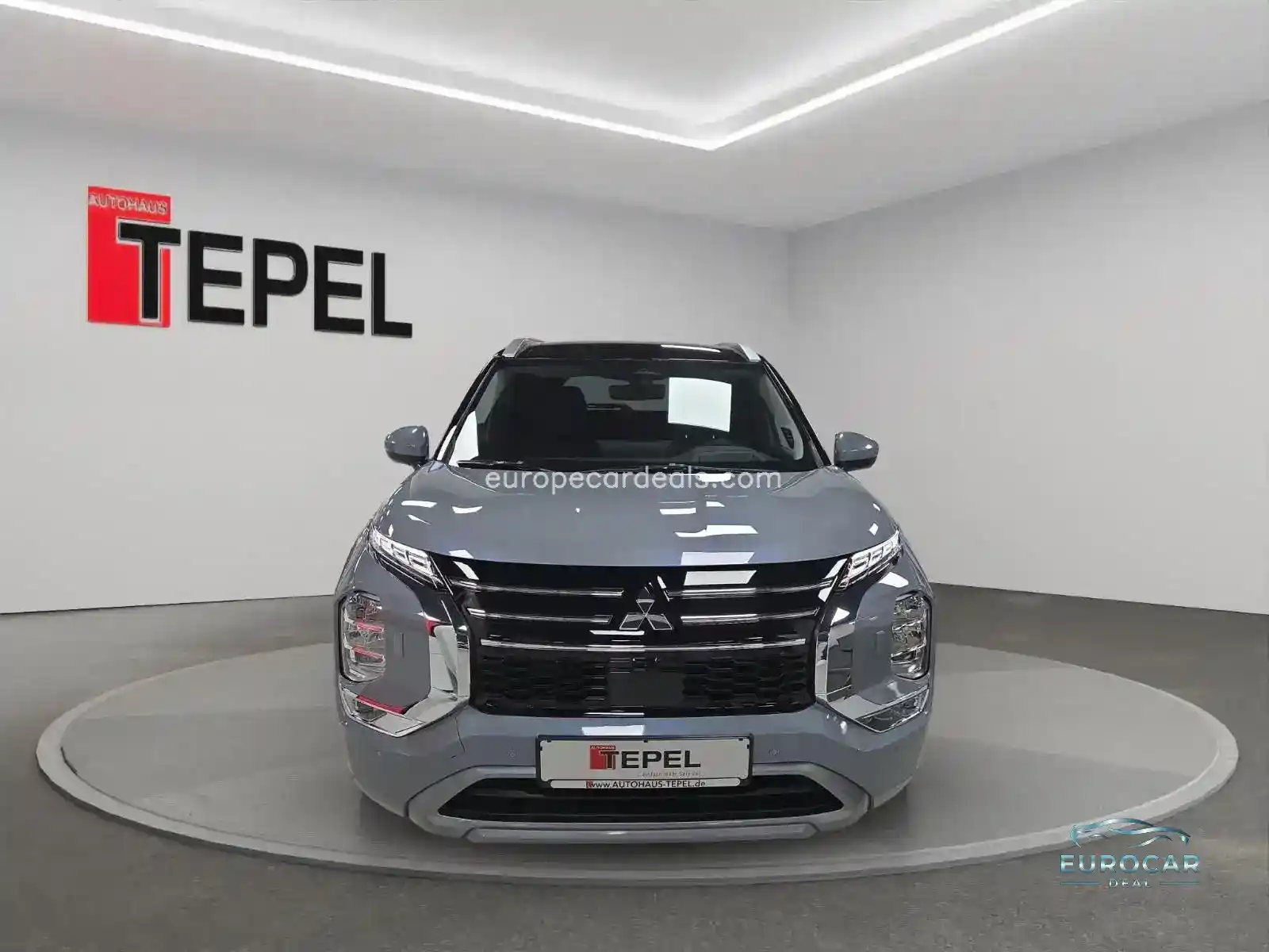 Mitsubishi Plug-in Hybrid Outlander