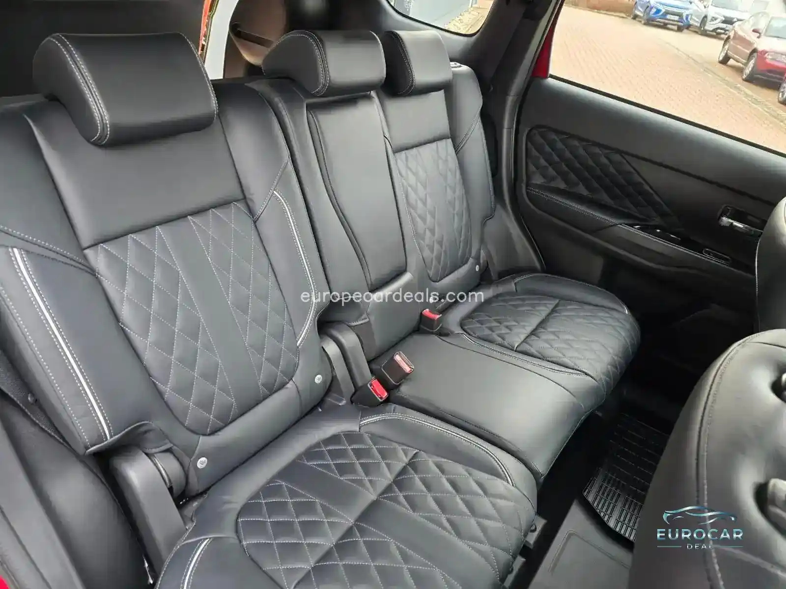 Mitsubishi Plug-in Hybrid Outlander