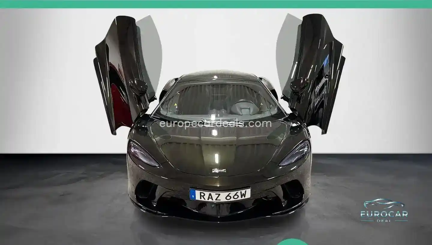 McLaren GT