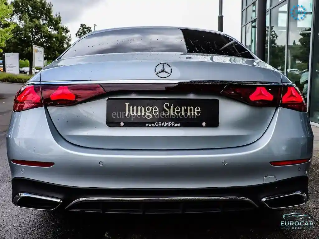 Mercedes-Benz E 200