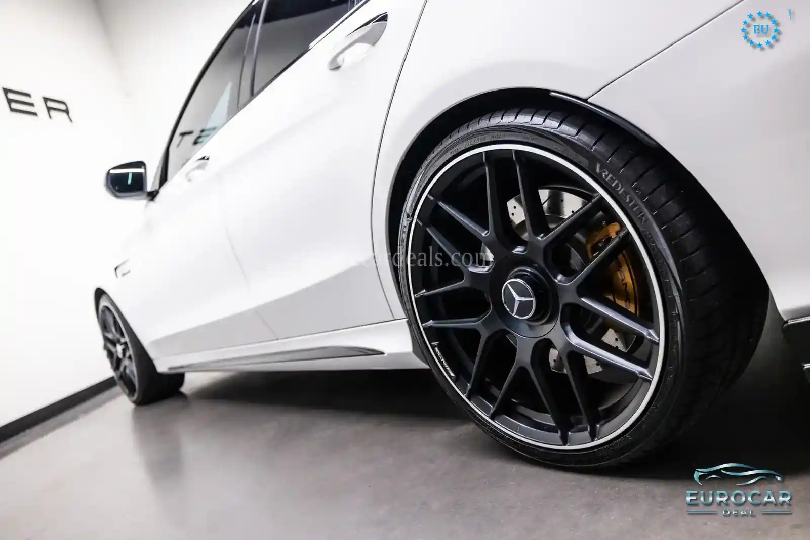 Mercedes-Benz C 63 AMG