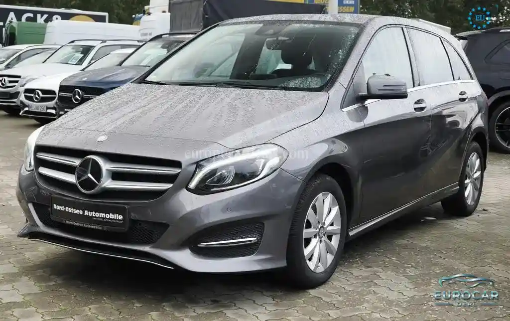 Mercedes-Benz B 200