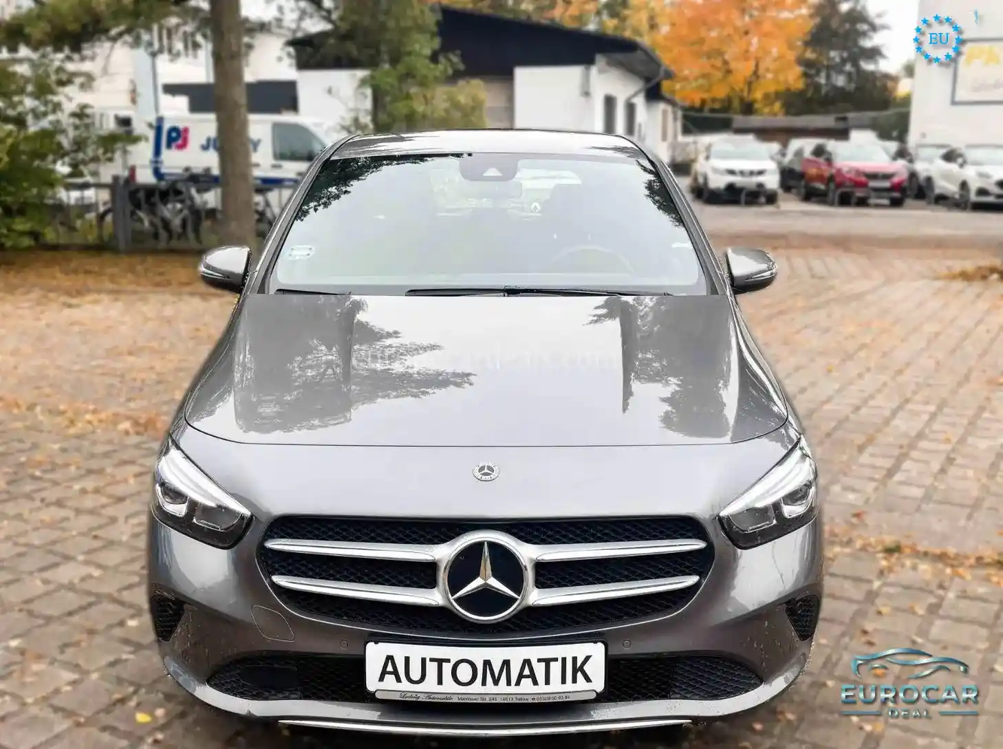 Mercedes-Benz B 180