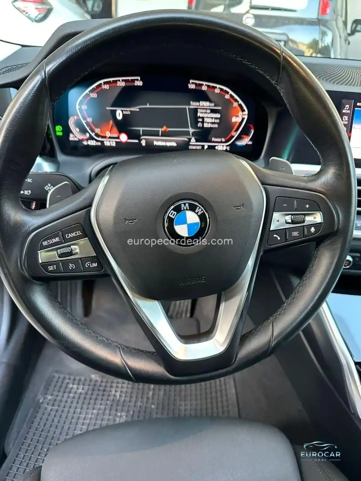 BMW 320