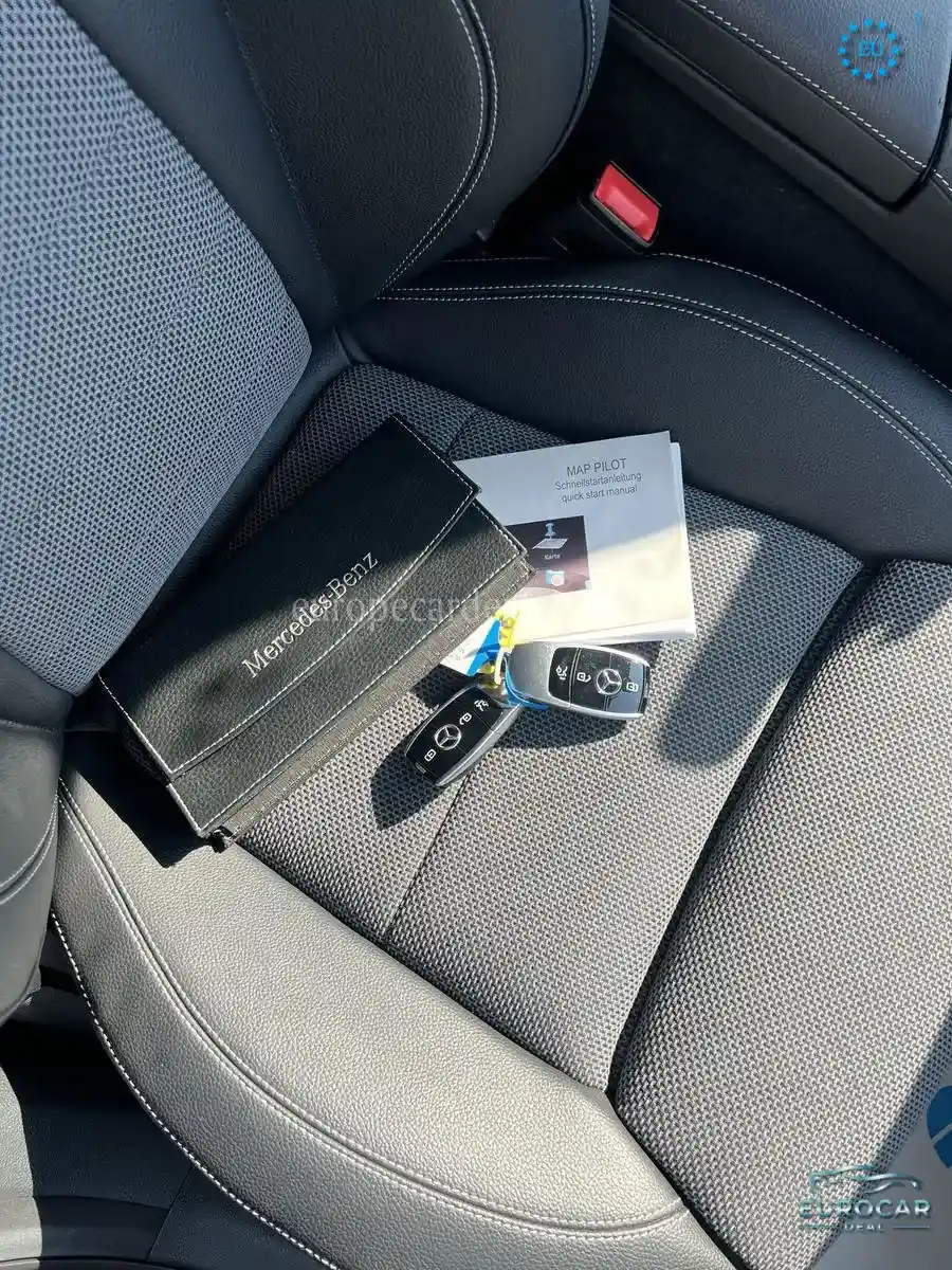 Mercedes-Benz E 200
