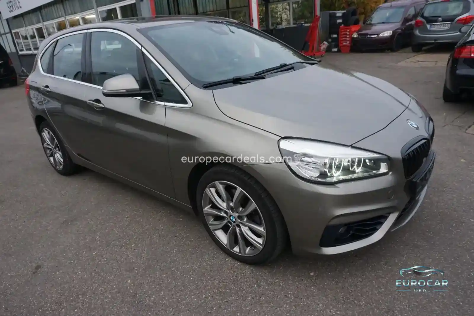 BMW 225