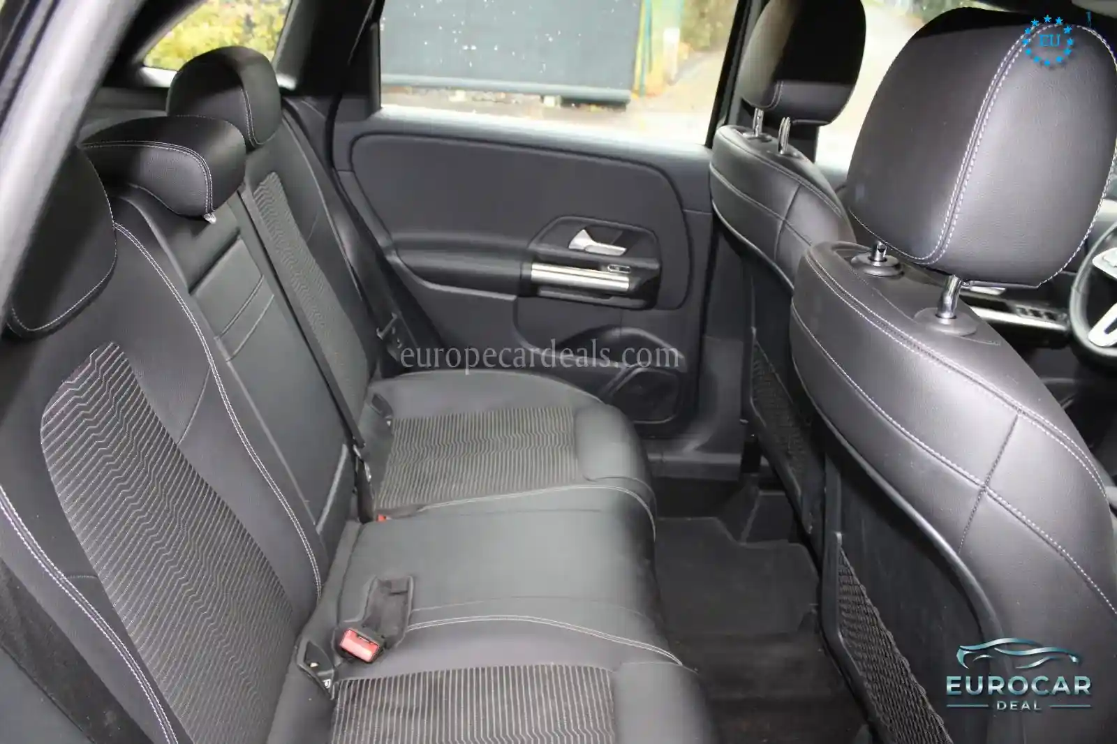 Mercedes-Benz B 220