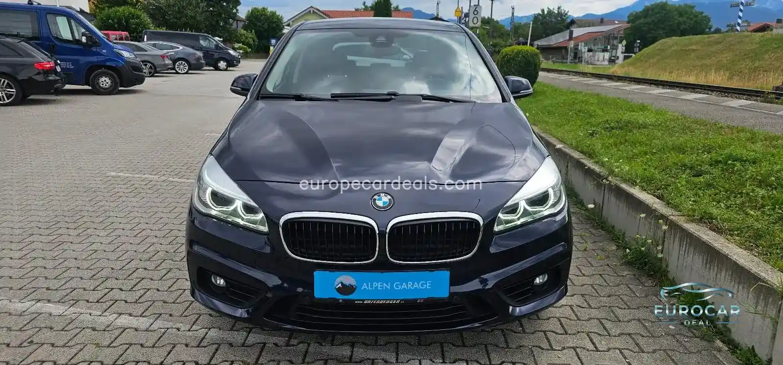 BMW 225