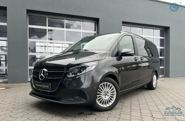 Mercedes-Benz V 220