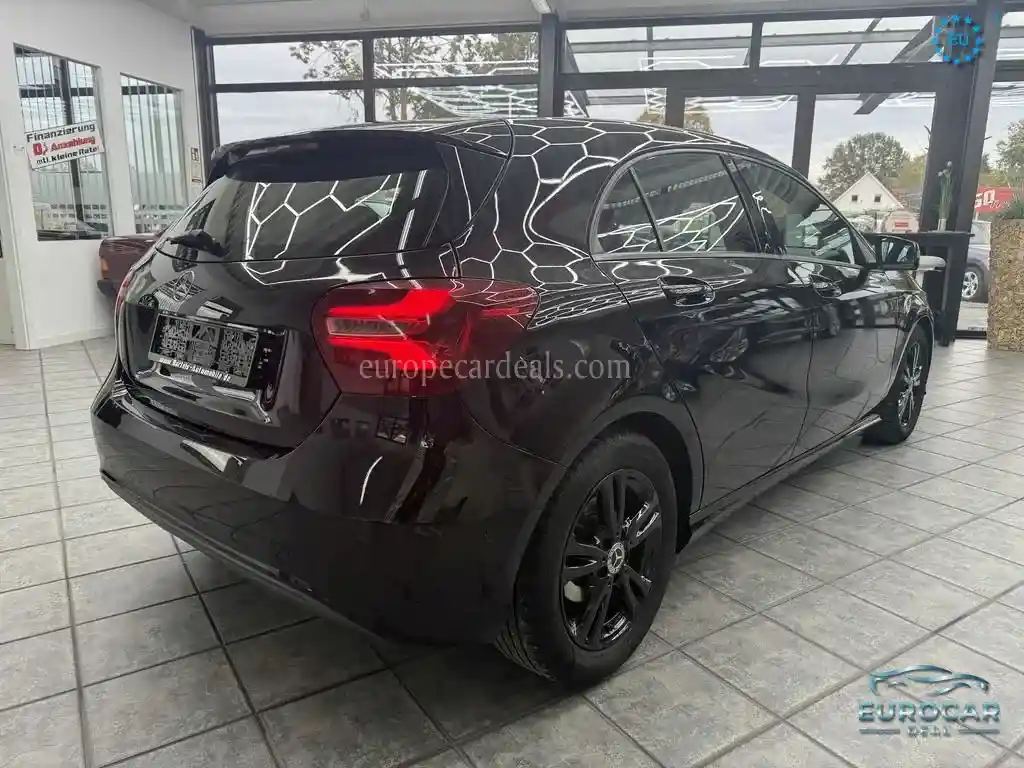 Mercedes-Benz A 180
