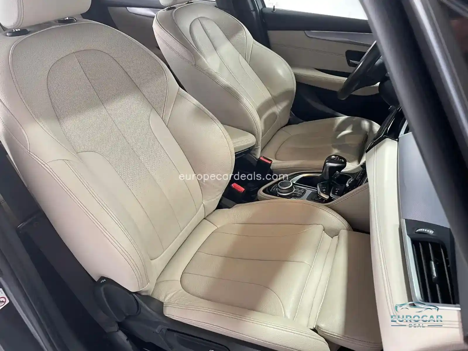 BMW 225