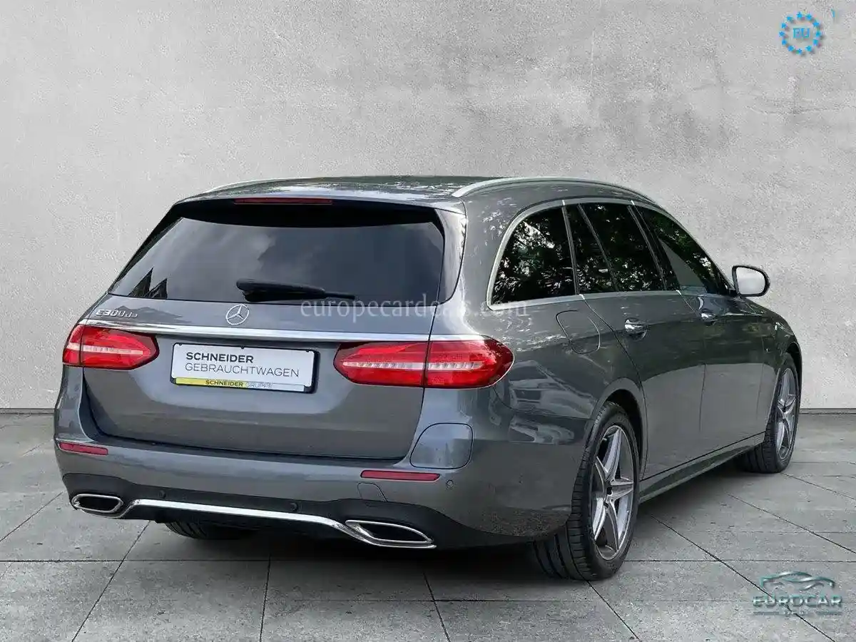Mercedes-Benz E 300