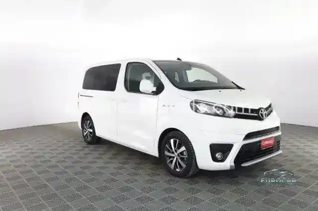 Toyota Proace (Verso)