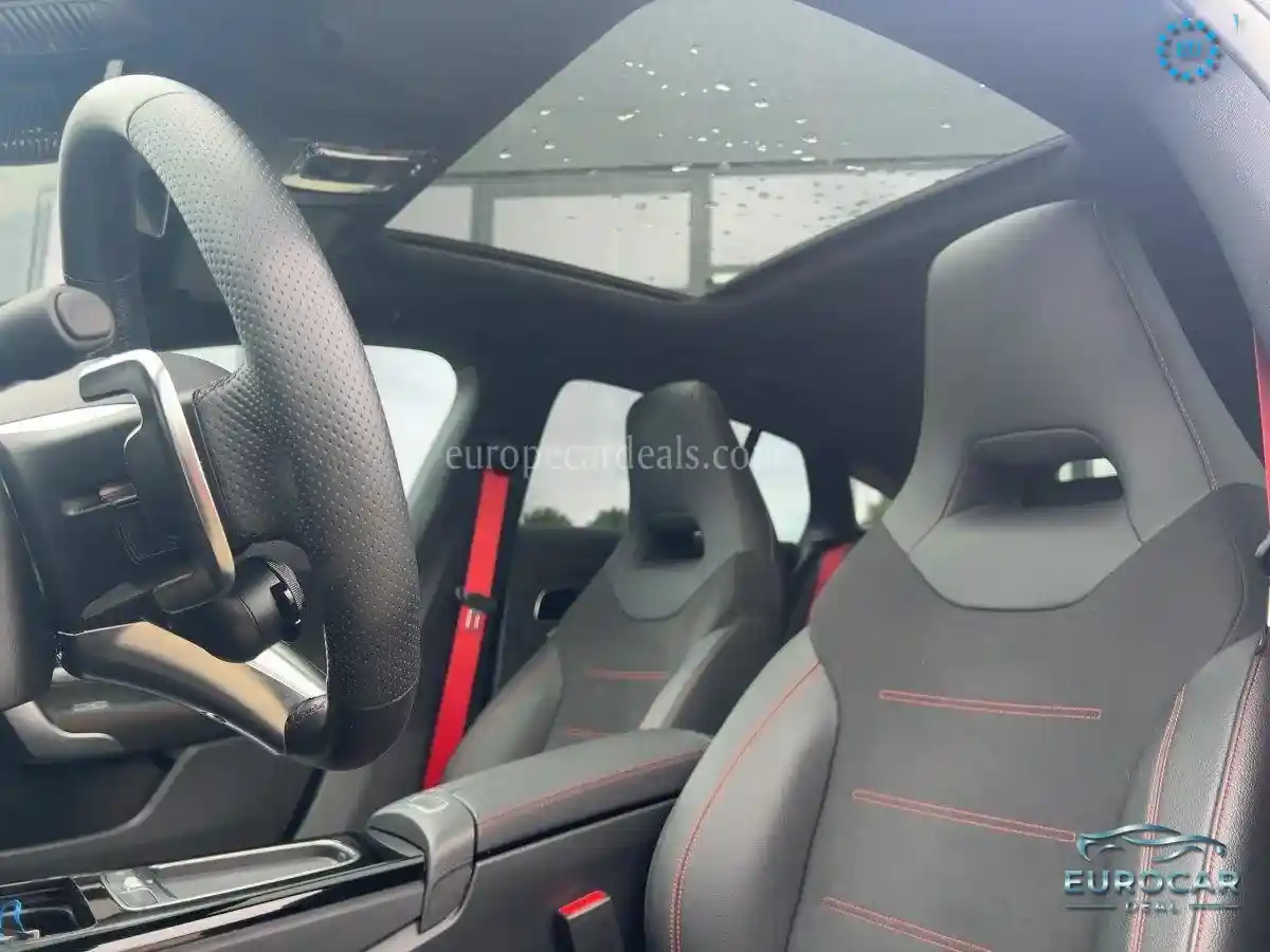 Mercedes-Benz CLA 35 AMG Shooting Brake