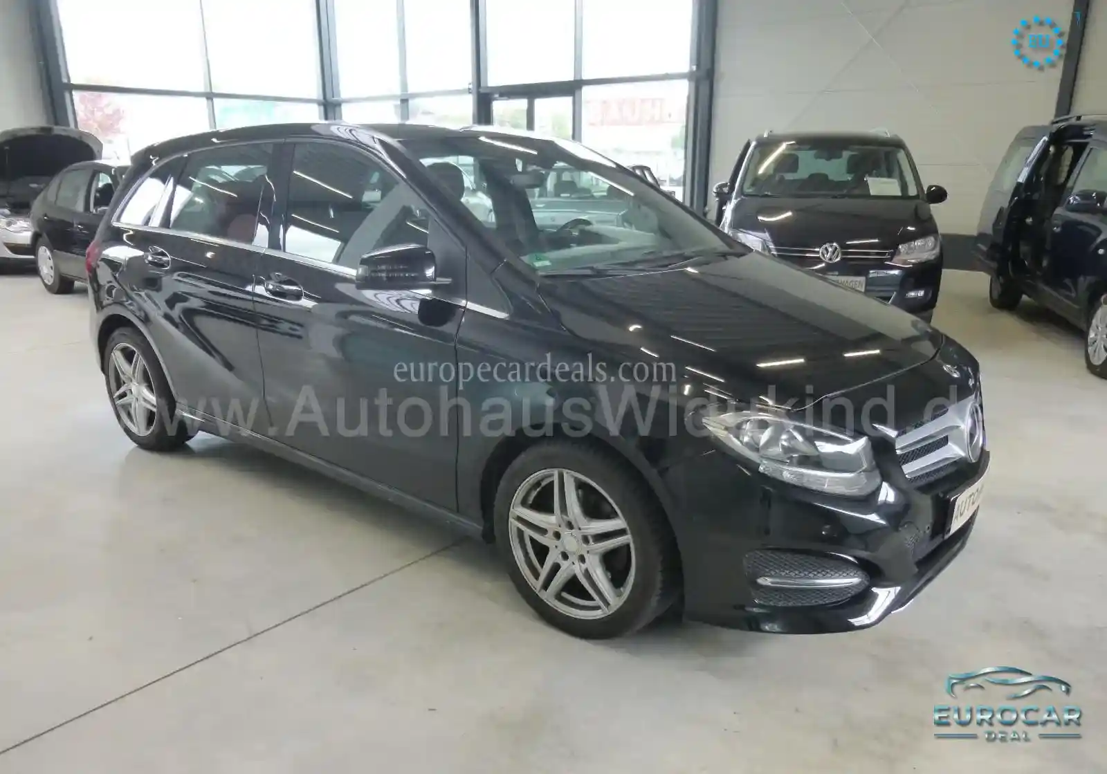 Mercedes-Benz B 180