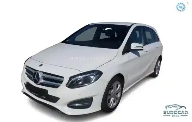 Mercedes-Benz B 180