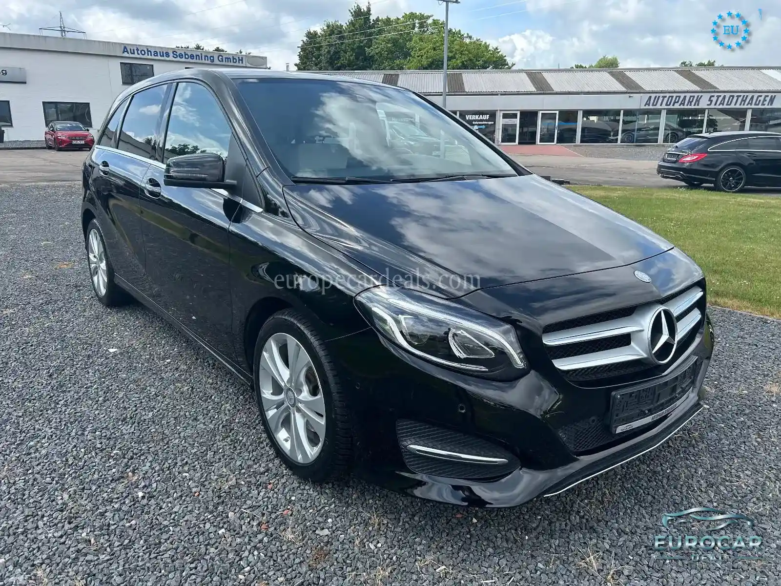 Mercedes-Benz B 180