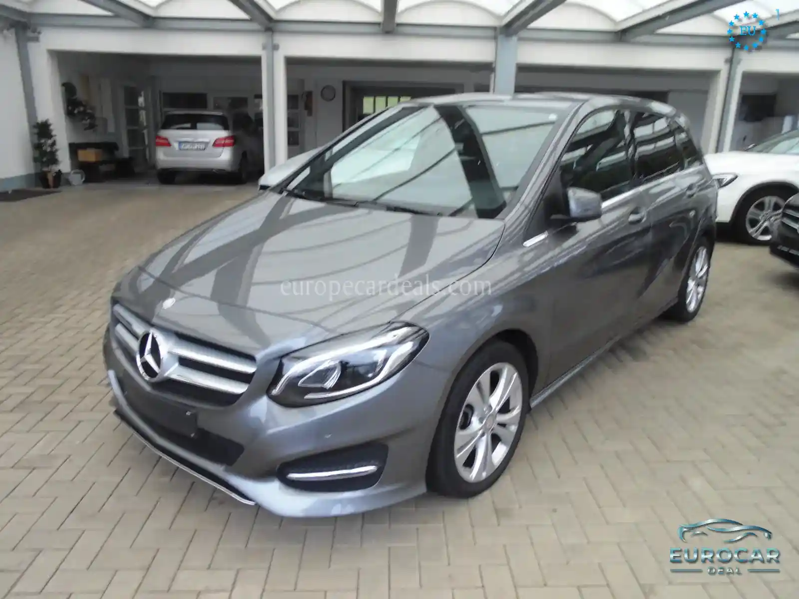 Mercedes-Benz B 180
