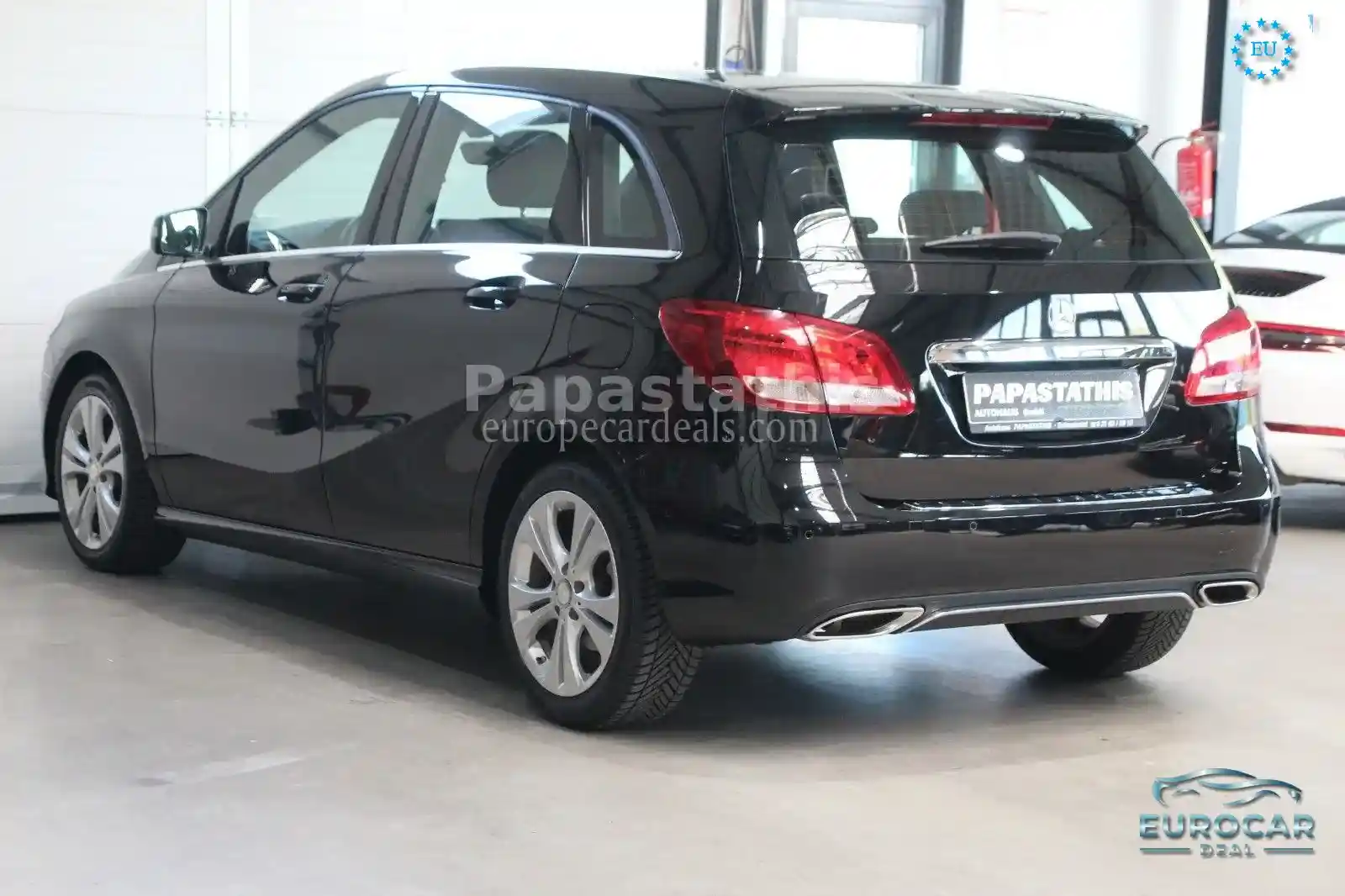 Mercedes-Benz B 180