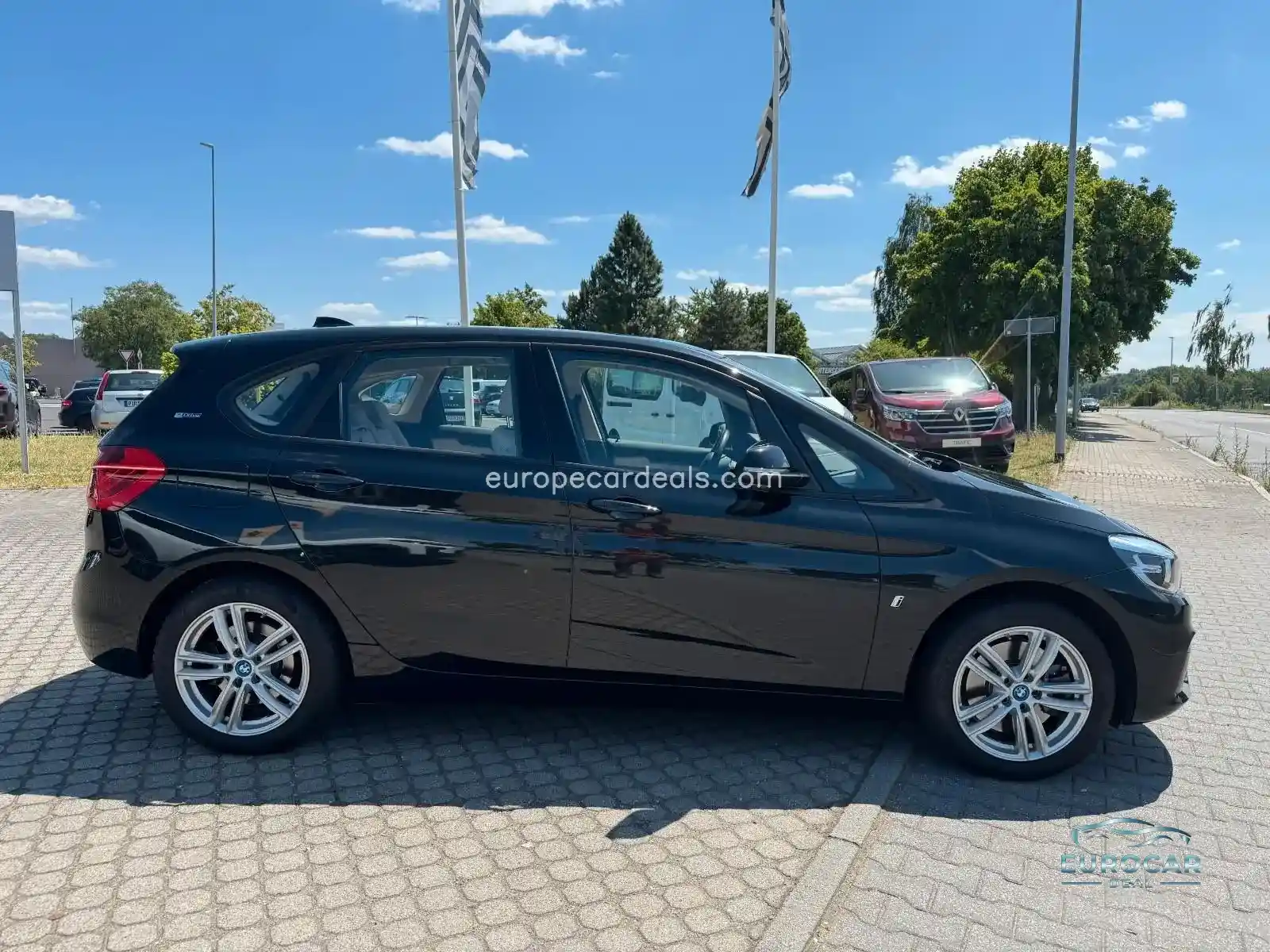 BMW 225