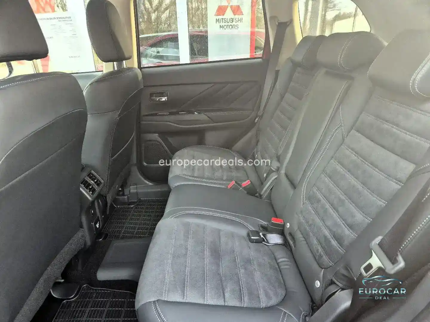 Mitsubishi Plug-in Hybrid Outlander