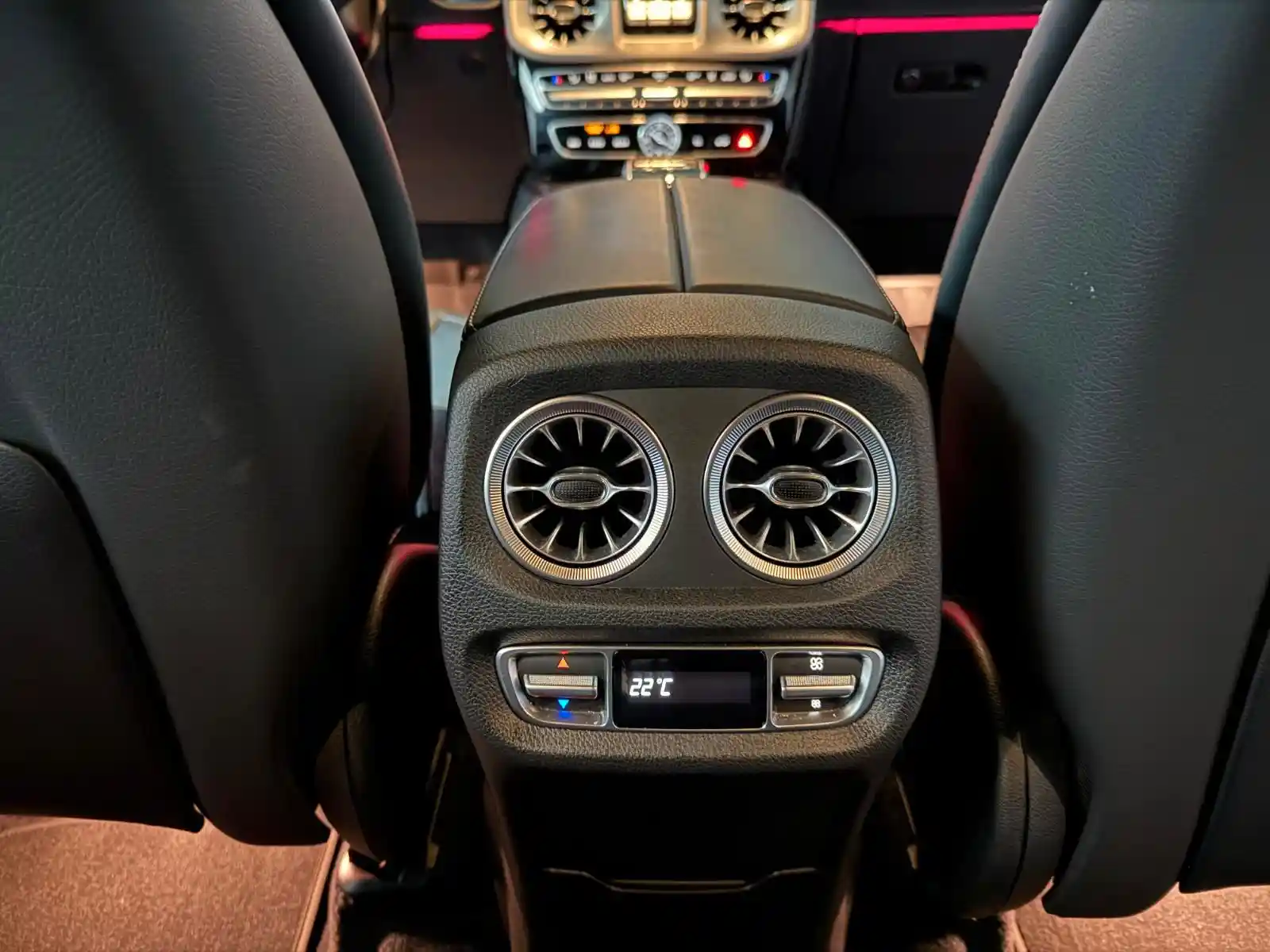 Mercedes-Benz G 500
