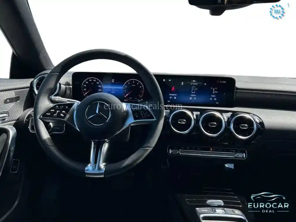Mercedes-Benz CLA 180