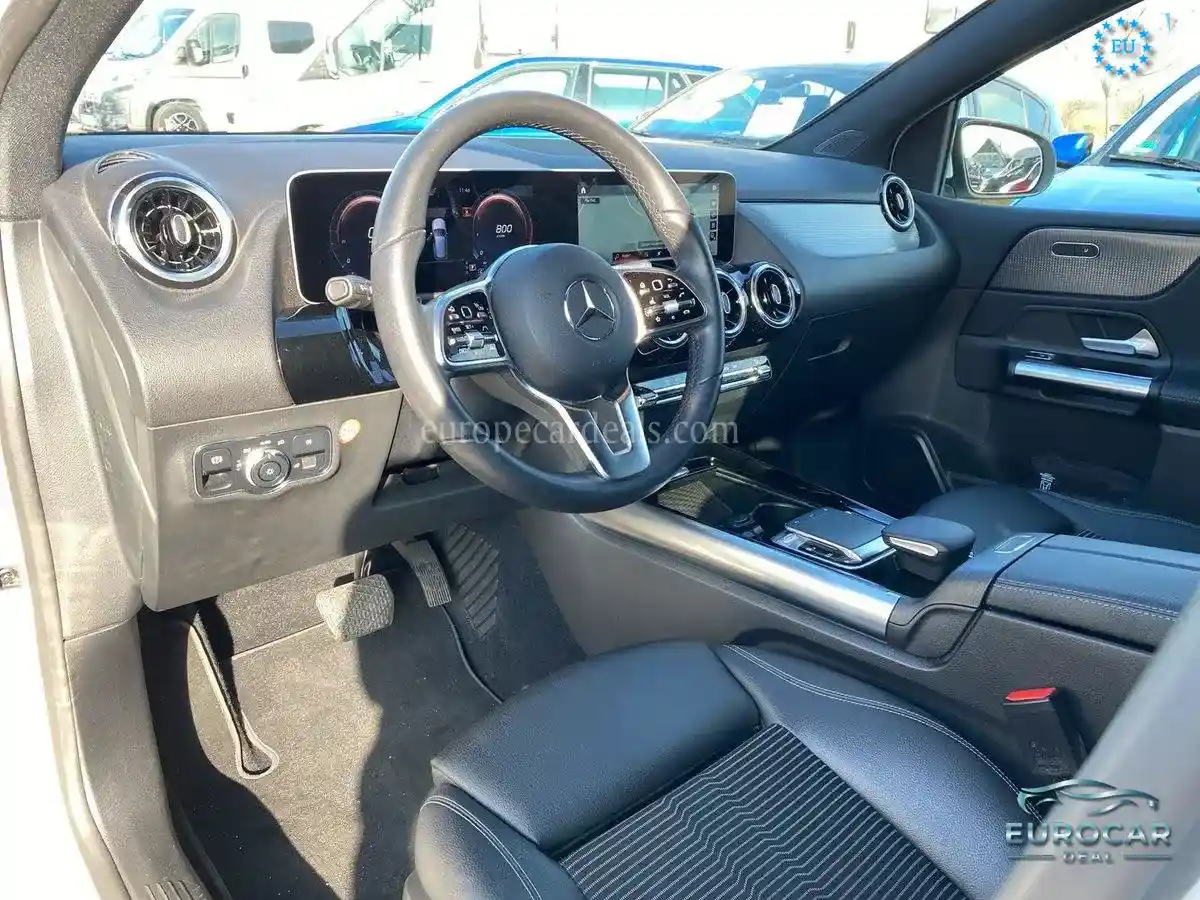 Mercedes-Benz B 200