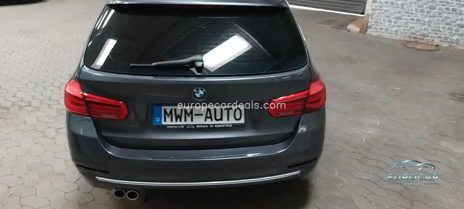 BMW 320