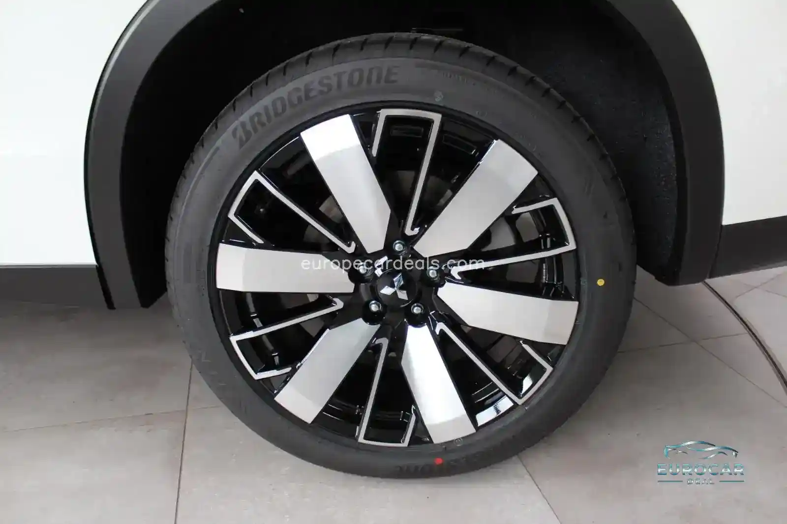 Mitsubishi Plug-in Hybrid Outlander