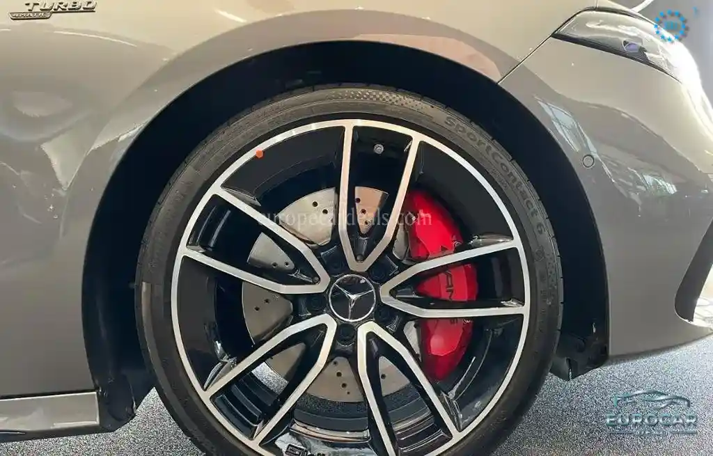 Mercedes-Benz A 35 AMG