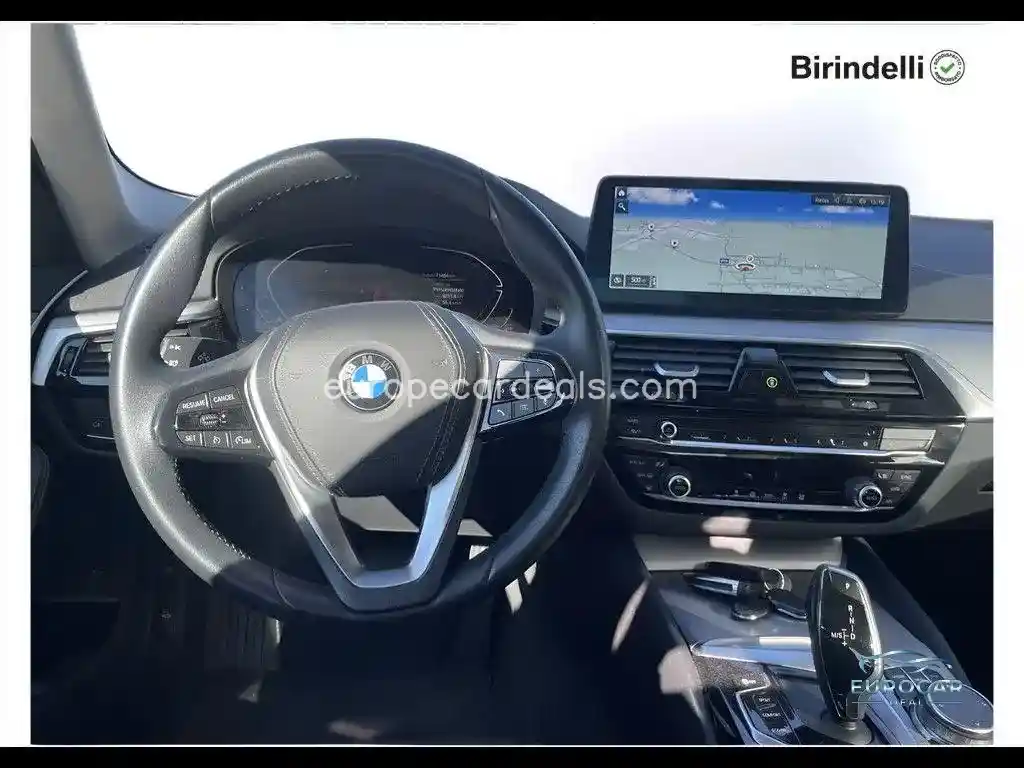 BMW 518