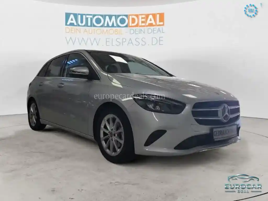 Mercedes-Benz B 180