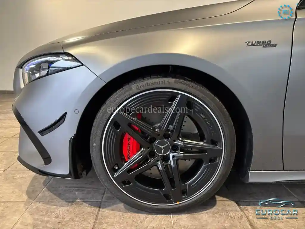 Mercedes-Benz A 35 AMG