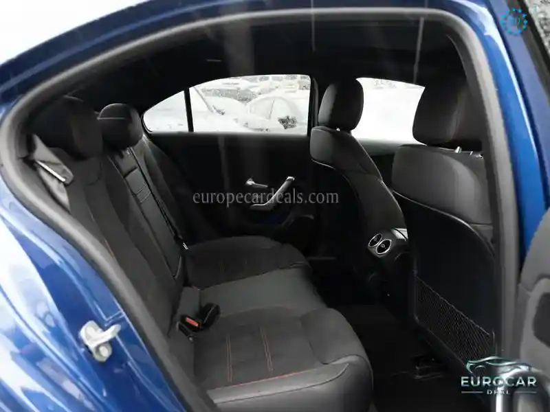 Mercedes-Benz A 220