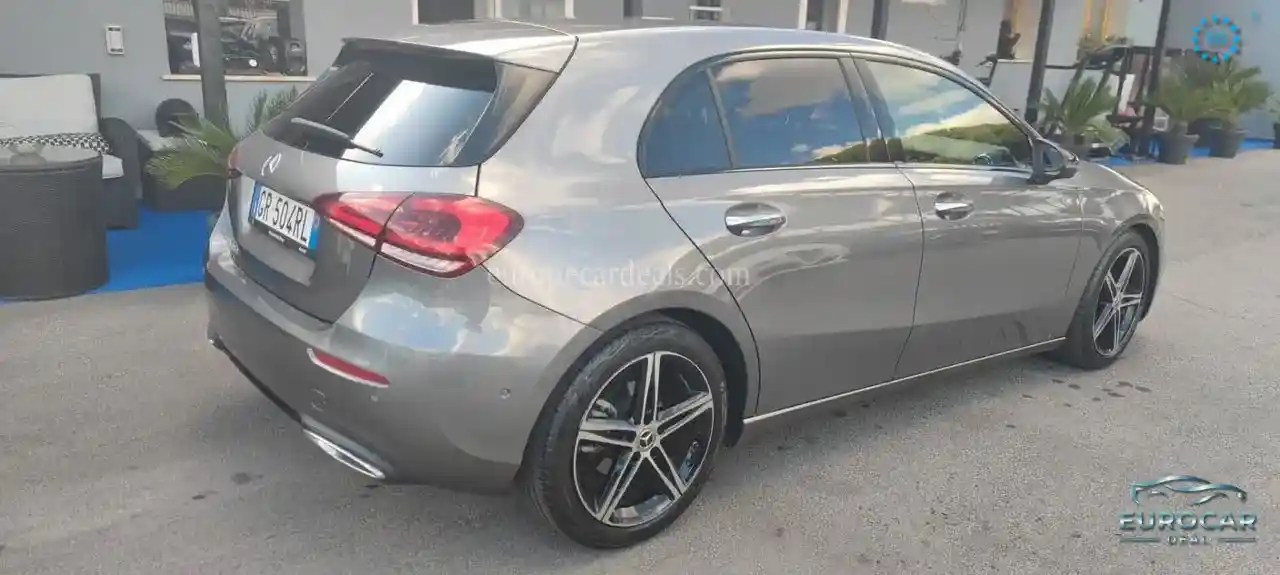 Mercedes-Benz A 180