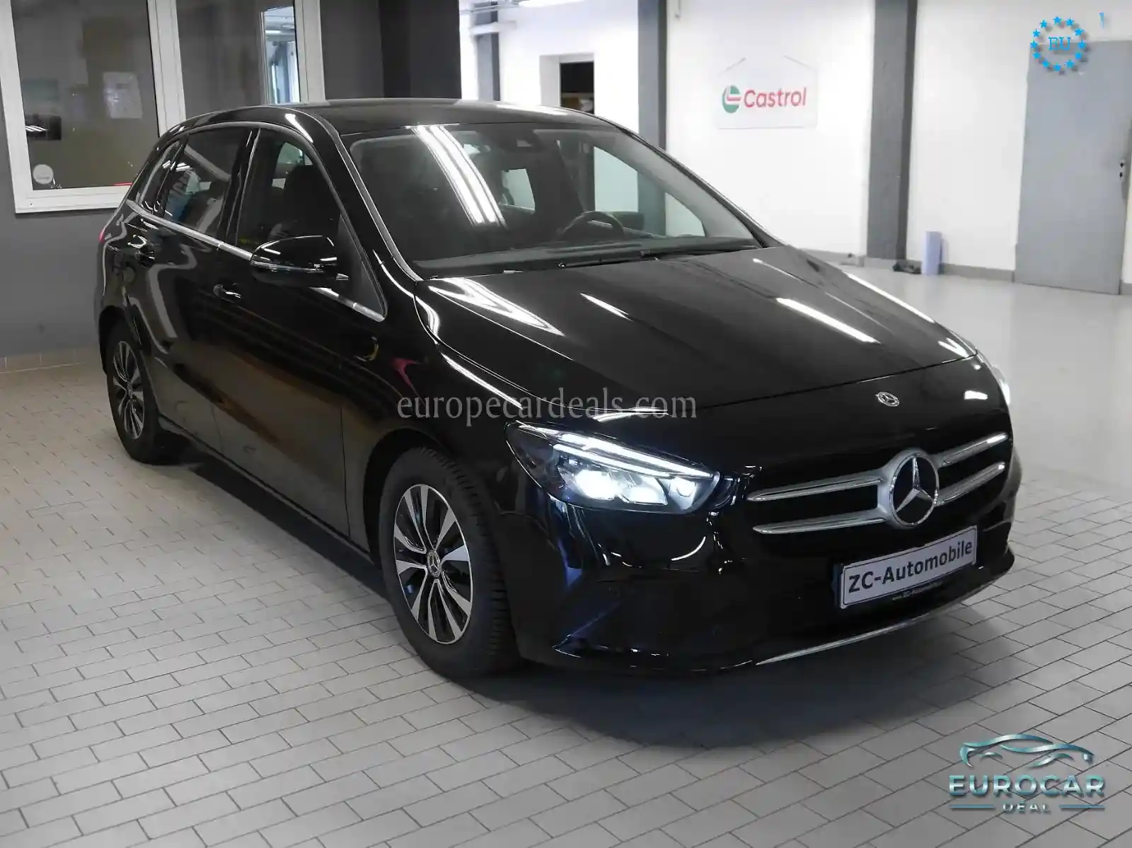 Mercedes-Benz B 180