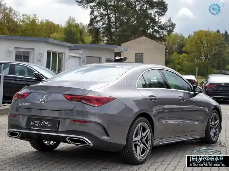 Mercedes-Benz CLA 200
