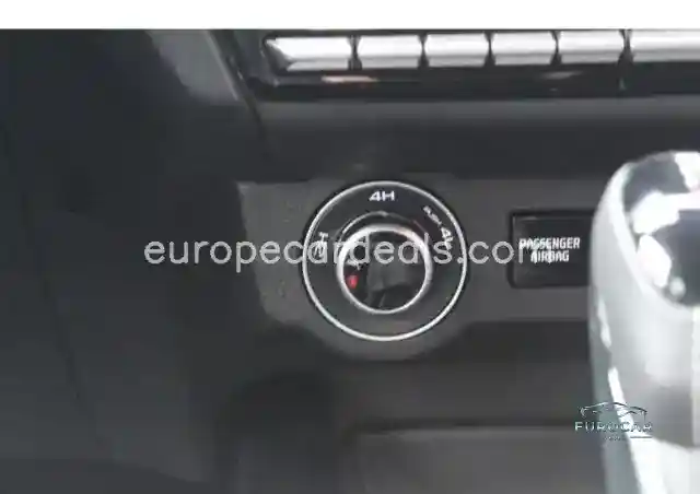 4×4 Double Cab V-CROSS Automatik