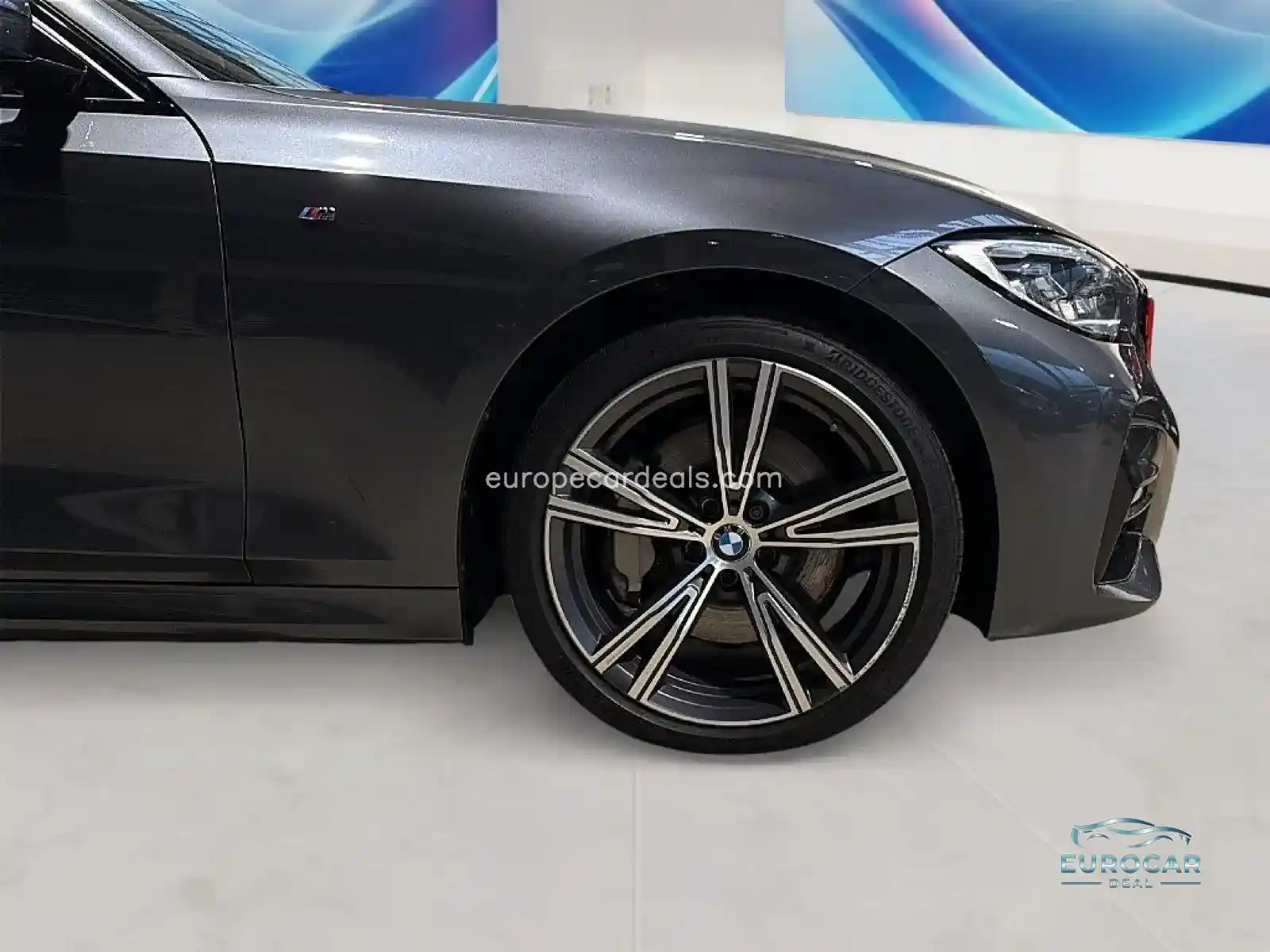 BMW 330