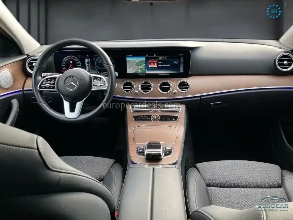 Mercedes-Benz E 300