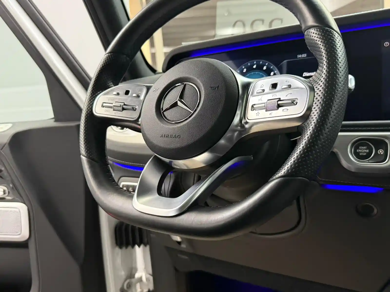 Mercedes-Benz G 500